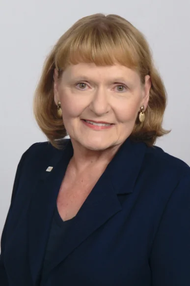 ステファニー A. アーチック　氏